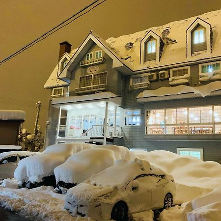 Snowhouse Memorie Hotel-石打丸山 Seki  Екстериор снимка